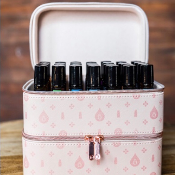 Doterra Bags Doterra Convention Train Case 28 Swag Poshmark